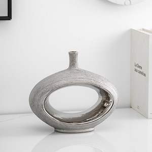 Vase en aluminium, décoration de luxe pour la maison, élégant, pour table, intérieur/extérieur, durable, design gracieux - Product Image 3