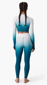 Ensemble de yoga 2 pièces pour femme, respirant, avec haut court à manches longues et leggings taille haute élastique, bleu dégradé, vêtements de sport avec logo frontal - Product Image 2