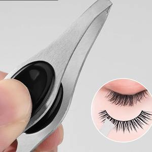 Pince à épiler portable en acier inoxydable avec lumière LED, 1 pièce, design intelligent à pile bouton, pour l'épilation des sourcils – Vente chaude - Product Image 3