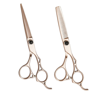 Ciseaux de barbier professionnels ultra-légers pour droitiers, en acier inoxydable, pour une utilisation en salon toute la journée - 6,5 pouces - Product Image 5