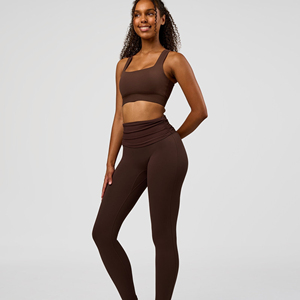 Sujetador Deportivo para Mujer, Color Sólido, Cuello Cuadrado, Espalda Cruzada, Soporte Medio, Transpirable, Diseño Sin Costuras para Yoga y Fitness - Product Image 3
