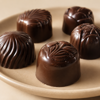 Produits les plus vendus : bonbons en forme de demi-œuf au chocolat noir en boîte personnalisée pour les importateurs en gros