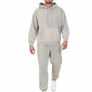 Survêtement pour homme confortable avec fermeture éclair, de haute qualité et élégant, idéal pour la course à pied, l'entraînement et le port quotidien - Product Image 4