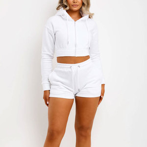 Ensemble sweat à capuche et short décontracté pour femme – Tenue décontractée avec sweat à capuche et short assorti - Product Image 2