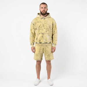 Conjunto de Sudadera con Capucha y Pantalones Cortos para Hombre, de Felpa Cepillada, Dos Piezas, Estilo Casual, con Estampado Puff, Cintura con Cordón y Bolsillos - Product Image 1