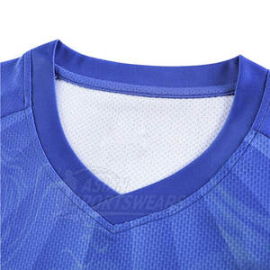 Camiseta de Fútbol Ligera con Tecnología de Secado Rápido, Tejido de Malla Transpirable, Ideal para Clima Cálido y Juego Intenso - Product Image 3
