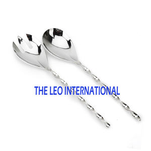 Elegante Juego de Cubiertos Metálicos con Detalles Únicos en Acero Espejado, Perfecto para Uso Prolongado y Necesidades Diarias de Funcionalidad en la Cocina - Product Image 6