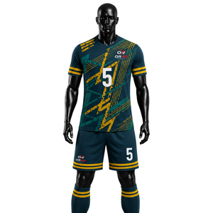Ensemble de maillot de football pour homme ORVO, design rayé vert foncé/jaune, numéro 5, manches courtes, uniforme assorti, short, chaussettes, polyester - Product Image 1