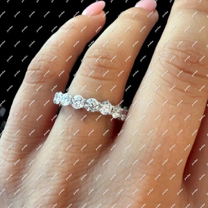 Bague la plus vendue pour femmes, au look attrayant, idéale pour les mariages, les fiançailles et les soirées, disponible à prix export. - Product Image 4