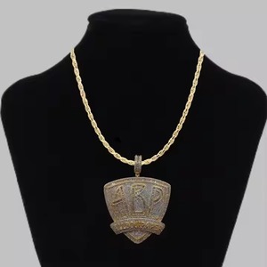 Collier Alphabet DRE en Argent 925 Plaqué Or avec Pendentif Moissanite Sertie en Canal, Lettre Hiphop, Bijou de Fête, Charme Élégant et Tendance - Product Image 4