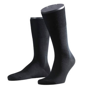 Calcetines de estilo moderno y cómodos, que ofrecen una sensación suave, grosor equilibrado y un rendimiento diario confiable. - Product Image 1