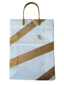 2025 sacs à provisions en plastique de luxe recyclables à chaud avec poignées rigides logo personnalisé et réutilisable, disponibles auprès du fournisseur du Vietnam - Product Image 4