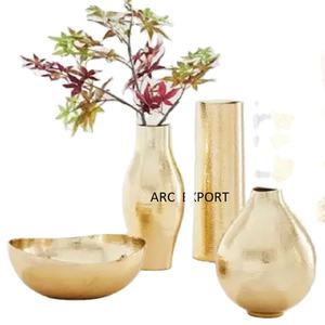 Diseño de lujo Decoración de metal dorado Jarrones y macetas de flores de forma redonda para el hogar Florero de mesa a precios razonables - Product Image 1