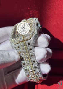 AARVA JEWELS Montre vintage de luxe pour femme avec diamants carrés, mouvement à quartz en acier inoxydable, 38 mm, cristal saphir, fermoir caché - Product Image 5