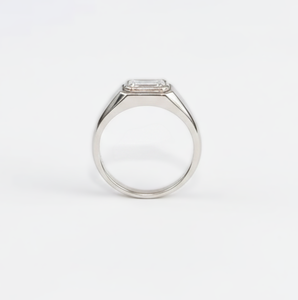 Anillo de sello al por mayor con diamante de laboratorio de corte esmeralda, anillo de oro macizo de 18K con engaste de bisel, anillo de boda minimalista - Product Image 2