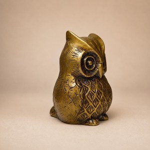 Figura Decorativa de Búho en Latón Macizo Hecha a Mano por SHUBHAM, Adorno para Hogar, Oficina, Estante, Mesa y Regalo - Product Image 2