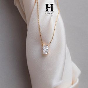 Elegante Collar con Colgante de Diamante Solitario Corte Radiante en Oro de 14k, Collar Minimalista con Diamante Rectangular para Mujer, Joyería de Lujo para Uso Diario - Product Image 1