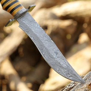 Couteau de Bushcraft Professionnel en Acier Damas, Lame Fixe Faite à la Main avec Manche en Bois, Couteau de Camping en Gros - Product Image 2