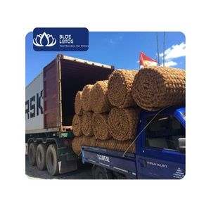 Alfombra de Entrada de Fibra de Coco DISPONIBLE para Cubrir Pisos Decorativamente, Uso en Puertas Delanteras y Colocación en Interiores, Alfombras de Exterior de Vietnam - Product Image 1