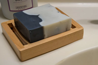 Tempat Sabun Kayu Persegi Bambu dengan Desain Bunga/Tanaman Hijau-Aksesori Kamar Mandi Minimalis Vintage Terinspirasi Zen