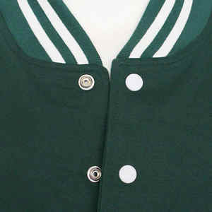 แจ็คเก็ตวาร์ซิตี้ฤดูหนาวแบบหนาสำหรับขายส่ง เสื้อโค้ทกลางแจ้งแบบกำหนดเอง แฟชั่นปักลายตัวอักษร แจ็คเก็ตวาร์ซิตี้ผู้ชาย - Product Image 6