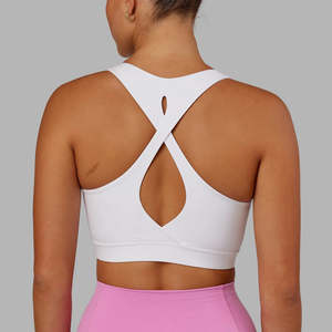 Soutien-gorge de sport Nesta Sports personnalisé en nylon épais et polyester extensible, rembourré, à col rond et dos croisé, pour le yoga et la gym - Product Image 3