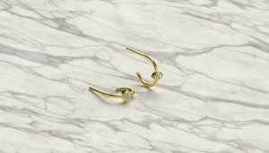 Boucles d'oreilles créoles minimalistes en or 18 carats avec diamants taille marquise, clous d'oreilles, bijoux fins pour femmes - Product Image 2