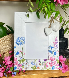 กรอบรูปเรซิ่นสไตล์ Shabby Chic งานแฮนด์เมด วาดลายด้วยมือ งานฝีมือ 3 มิติ ปรับแต่งสีและขนาดได้ วันดินโลก แบรนด์ FAIZA CRAFT - Product Image 6