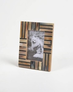 Cadre photo en corne de buffle naturelle de qualité assurée, brunâtre, magnifique, par Perfect Enterprises - Product Image 1
