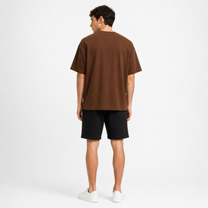 เสื้อยืดคอตตอนทรงเข้ารูปสำหรับผู้ชาย พร้อมดีเทลตะเข็บข้าง  รับสกรีนโลโก้ตามสั่ง สำหรับขายส่งเสื้อผ้าลำลองแนวสตรีท - Product Image 4