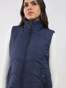Gilet matelassé bleu marine pour femme, sans manches, fermeture éclair, col montant, vêtement d'extérieur décontracté, longueur normale, couleur unie - Product Image 3
