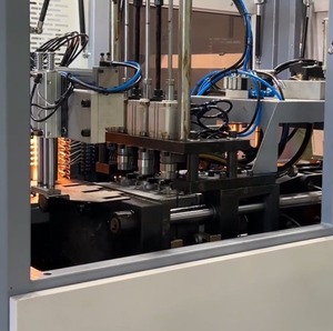 Machine de soufflage KVT triphasée Aim Technologies avec une capacité de 2000 BPH pour le soufflage de bouteilles en PET et les applications de remplissage efficaces - Product Image 4