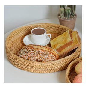 Superbe plateau rond en rotin pour la décoration de la maison et la présentation de collations et desserts – un accent de style à prix abordable - Product Image 2
