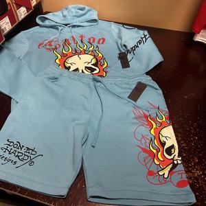 Pull à capuche pour homme avec motif tête de mort et ensemble short - Product Image 4