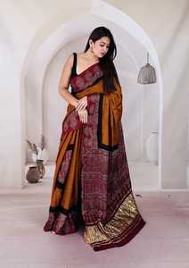 Sari de Seda Azul Pintado a Mano para Mujer, Tradicional Indio y Pakistaní, para Boda, Largo hasta el Suelo, Étnico, Corte Regular, para Todas las Estaciones - Product Image 4