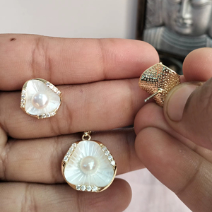 ชุดจี้เปลือกหอยมุกน้ำจืด ชุดมุกเปลือกหอยมุกเคลือบทอง ขายส่ง - Product Image 2