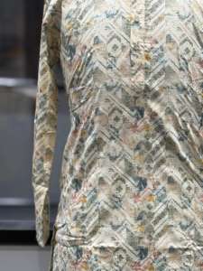 Kurta de excelente calidad con estampado digital moderno, bordado a mano con lentejuelas, estilo boutique, ropa festiva disponible a buen precio. - Product Image 2