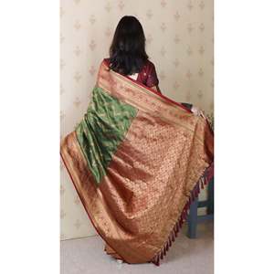 Sari de Seda Suave Banarasi Verde y Granate con Tejido ZigZag Meenakari Zari de Elite Weaves para Mujer, 650g - Product Image 3