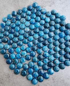 Apatita neón redonda, cabujón con base plana, calidad A+, piedra preciosa suelta calibrada para la fabricación de joyas - Product Image 4