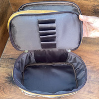 Sac cosmétique de maquillage en cuir repoussé à la main pochette de voyage portable pour femmes sac cosmétique en cuir de vachette pour femmes trousse de toilette de luxe styliste