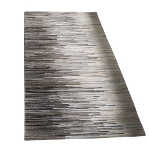 Tapis persan moderne fait main en cuir de vache à poils naturels, motif rayé, accent pour l'intérieur, en coton, PET - Product Image 2