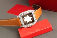 Montre de luxe carrée en acier inoxydable avec lunette sertie de diamants, bracelet en cuir, mouvement analogique, montre unisexe tendance