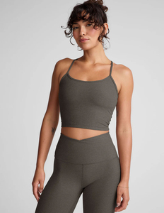 Ensemble de vêtements de sport légers pour femmes, conçu pour le yoga, la course à pied, la remise en forme et les activités quotidiennes, offrant un confort durable. - Product Image 5