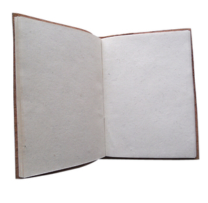 Carnet en cuir à couverture rigide, fournitures de bureau personnalisées, couleur marron, papier en coton recyclé fait main, design gaufré - Product Image 3