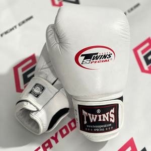 Gants de boxe Muay Thai personnalisés les plus vendus, toutes les couleurs disponibles, en cuir de vache véritable, pour le sparring et le kickboxing, Fairtex - Product Image 5