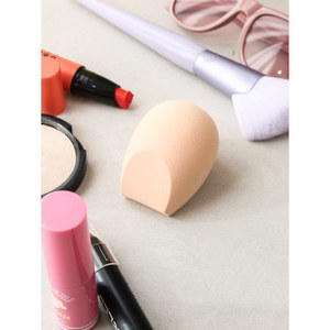 Esponja de maquillaje Diagonal Blending Puff - Product Image 1