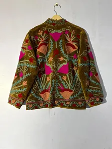 Chaqueta Suzani de Terciopelo Marrón Premium con Bordado Floral, Estilo Bohemio, Manga Larga, Cuello Alto, Ropa de Abrigo de Invierno para Mujer - Product Image 5