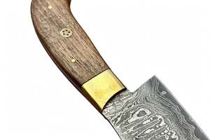 Hachoir à viande artisanal en acier Damas avec manche en bois de noyer et bolster en laiton - Product Image 2