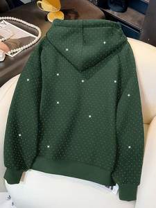 Sudadera con Capucha Verde para Hombre con Pedrería, 400 GSM, Forro Polar de Algodón, Oversize, Estilo Urbano, con Cordón, Fabricación Personalizada, Marca Privada - Product Image 3