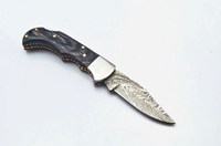 Couteau pliant artisanal en acier Damas de qualité industrielle avec manche en bois et étui en cuir pour le camping en plein air